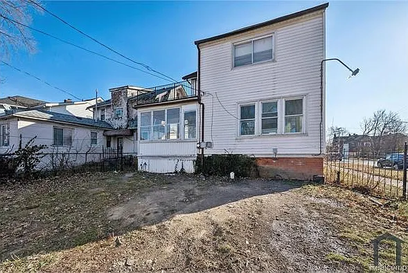 2076 Collingwood St — Photo 5