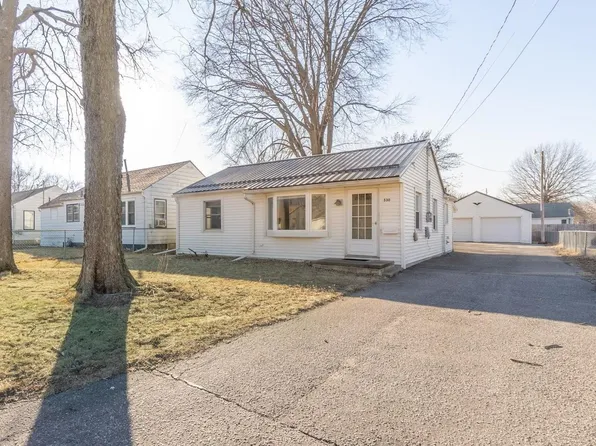 530 Truman Ave, Evansdale, IA 50707