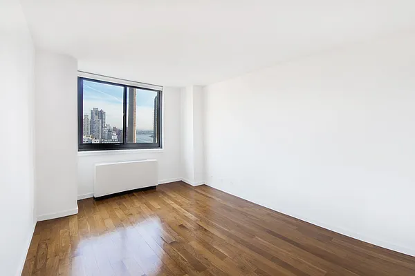 Rented by Compass | media 25