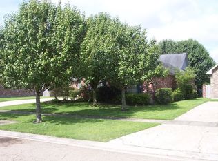 3968 Meadow Ridge Dr, Baton Rouge, LA 70817