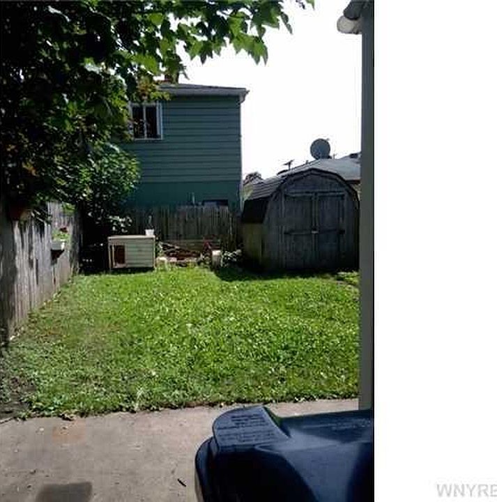 2nd image of 15 California St