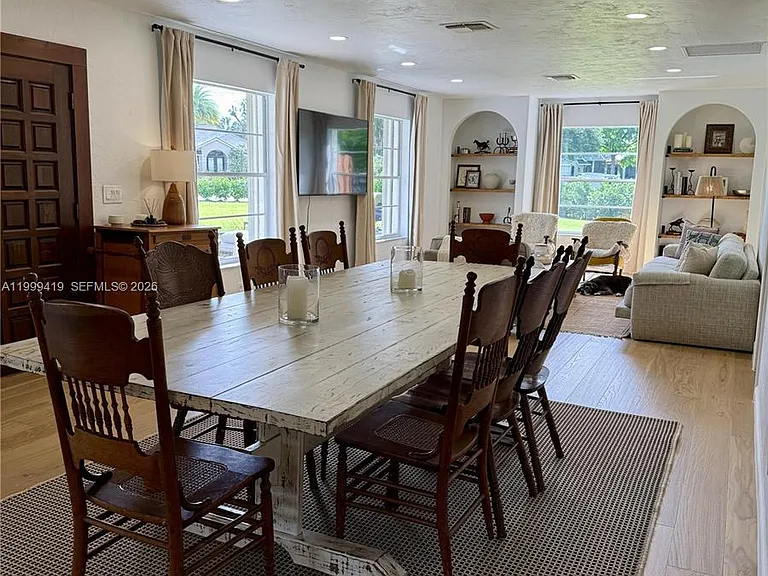 625 Whippoorwill Ter — Photo 10