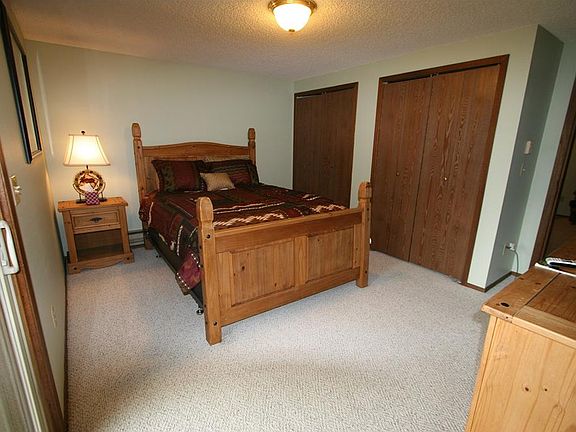 4th image of 315 Electric St #10