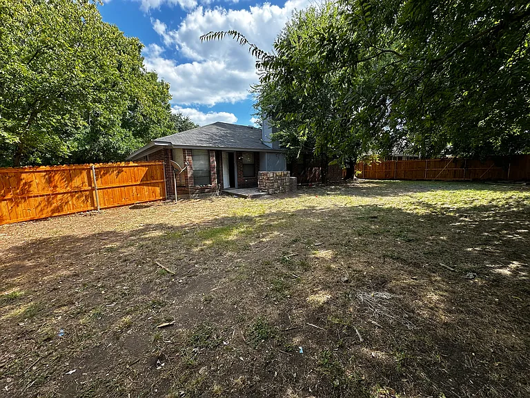 400 Allison Ln — Photo 20