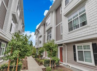 2033 McKenzie Rd #11, Abbotsford, BC V2S 3Z6