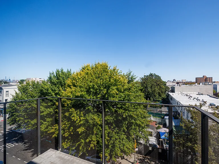 412 Evergreen Ave #4A — Photo 8