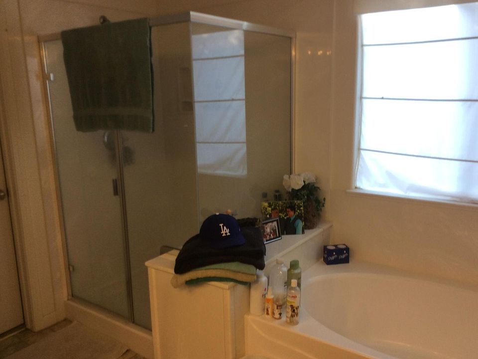 En Suite to master bedroom