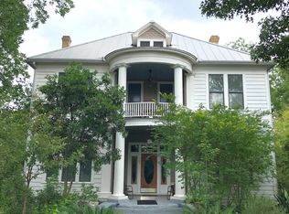 704 E Guenther St APT 4, San Antonio, TX 78210