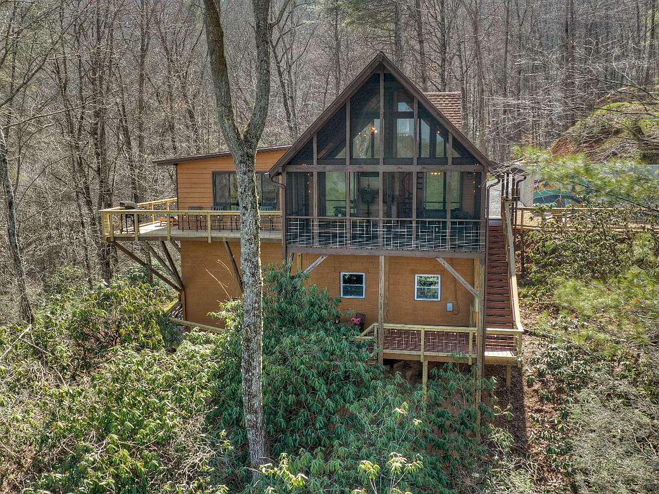 1st image of 355 River Bend Ln