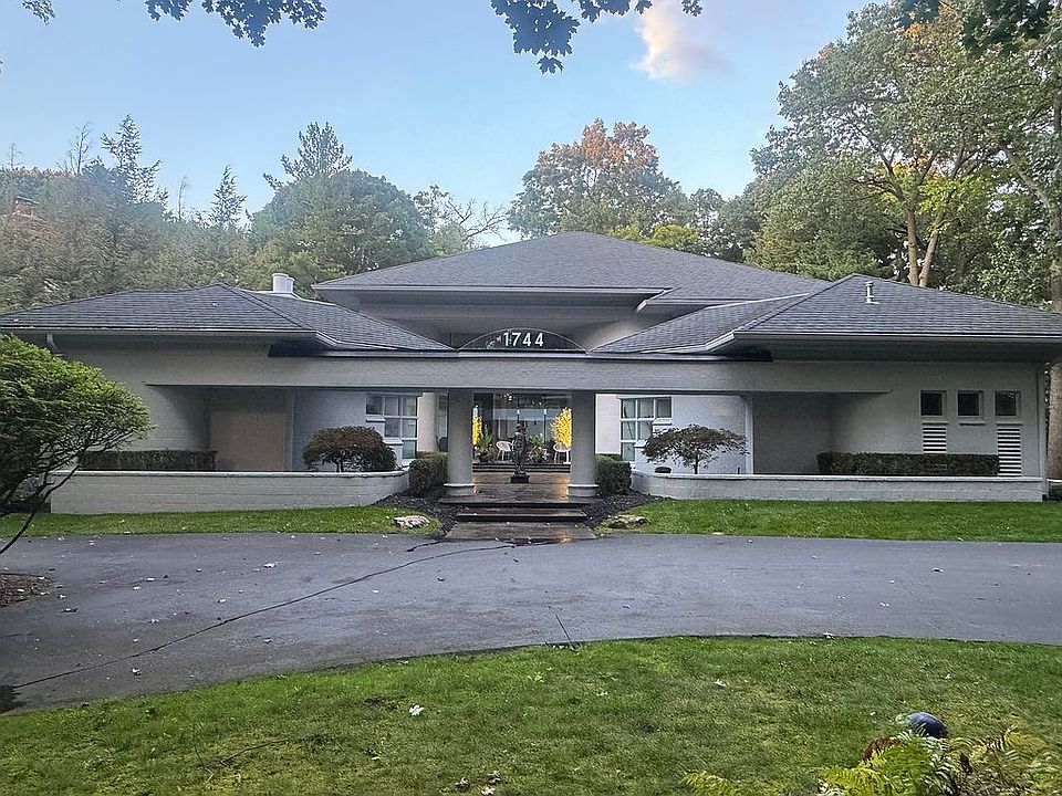 1st image of 1744 Heron Ridge Dr