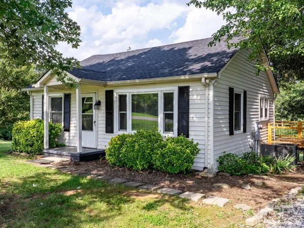 1888 Morris Creek Rd, Granite Falls, NC 28630