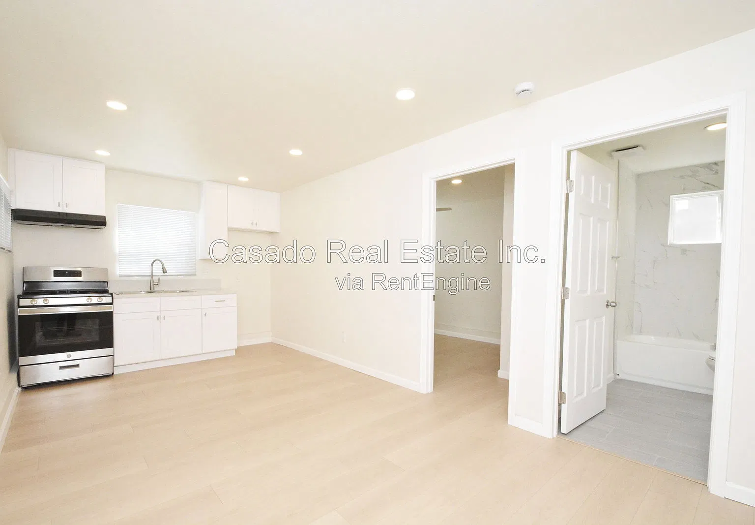 1 bed, 1.0 bath, $1,575 — Photo 2