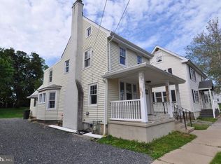 24590 E Main St, Columbus, NJ 08022