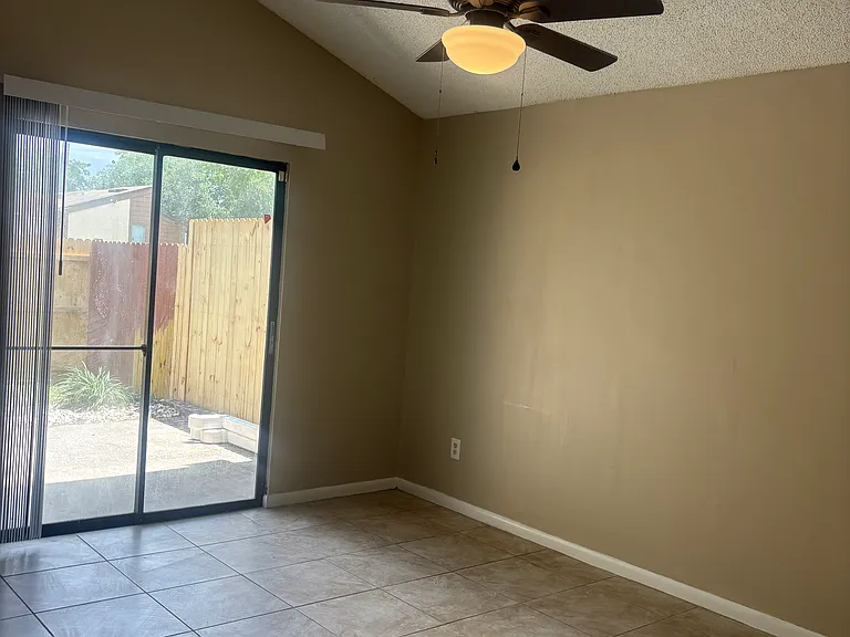 2483 Whispering Woods Blvd #1 — Photo 5