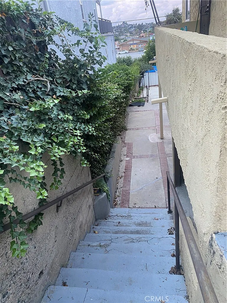 2 bed, 1458 sqft, $2,500 — Photo 3