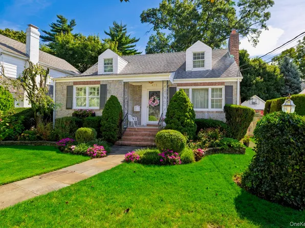 455 Morris Avenue, Rockville Centre, NY 11570
