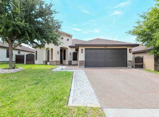 321 Collado Dr, Laredo, TX 78045