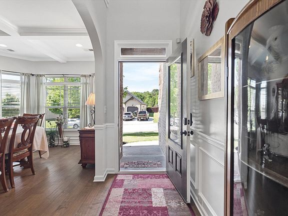 2nd image of 112 Verdana Ct