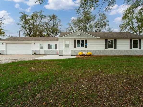 730 E Cambridge Rd, Belton, MO 64012