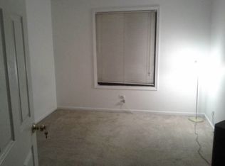 264 W Court Of Shorewood APT 1B, Vernon Hills, IL 60061
