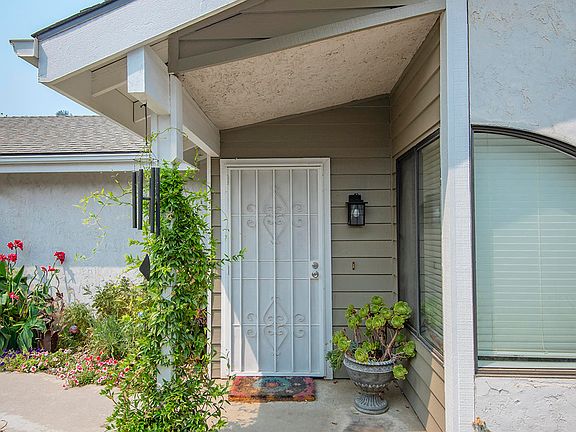 5th image of 1402 E Vassar Dr