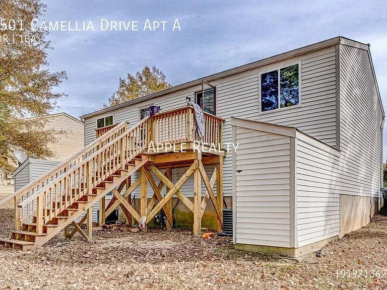 2501 Camellia Dr #A — Photo 9