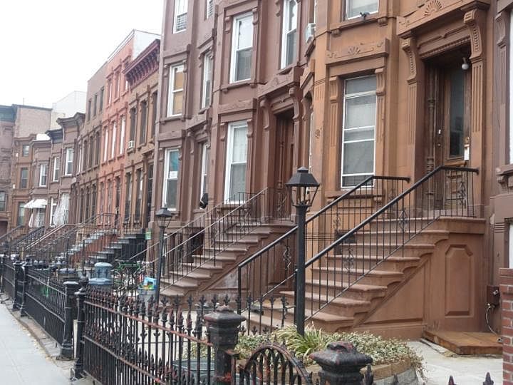 1st image of 152 Halsey St APT 3
