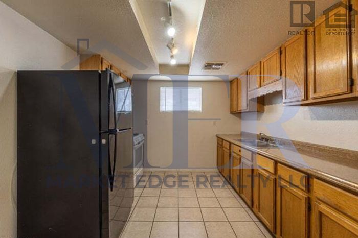 1st image of 1524 W Sahuaro Dr APT C