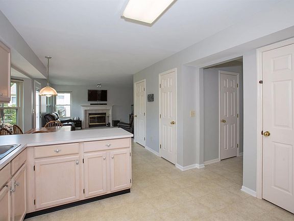 5th image of 8951 Hialeah Dr