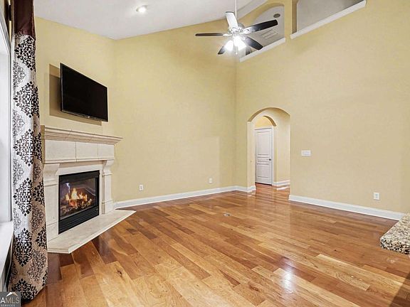 3rd image of 108 Lankford Rd