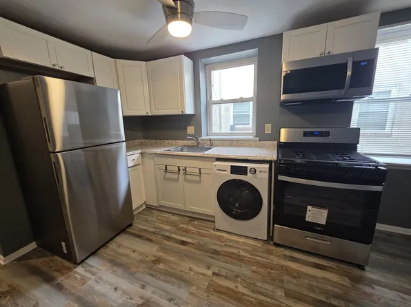 17 E Centre St, Baltimore, MD