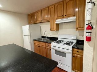 1669 12th St #A, Oakland, CA 94607