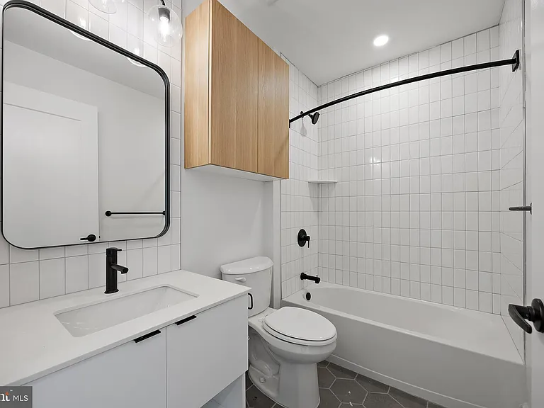 839 N Tatnall St #101 — Photo 5