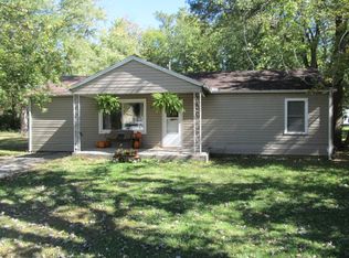 2010 Brownsville Rd, Mount Vernon, IL 62864