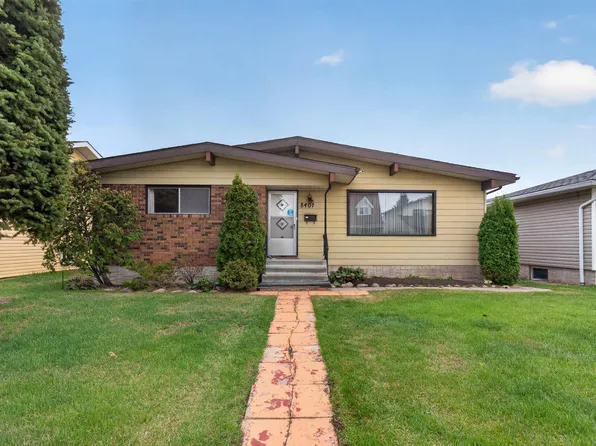 8407 150th Ave NW, Edmonton, AB T5E 1B9