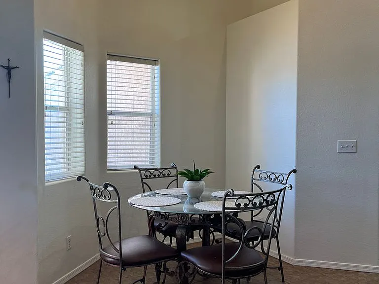 4849 S Calle Del Media — Photo 4