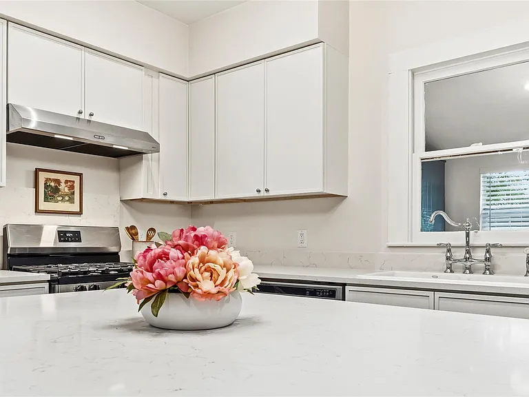 603 Crockett St — Photo 19