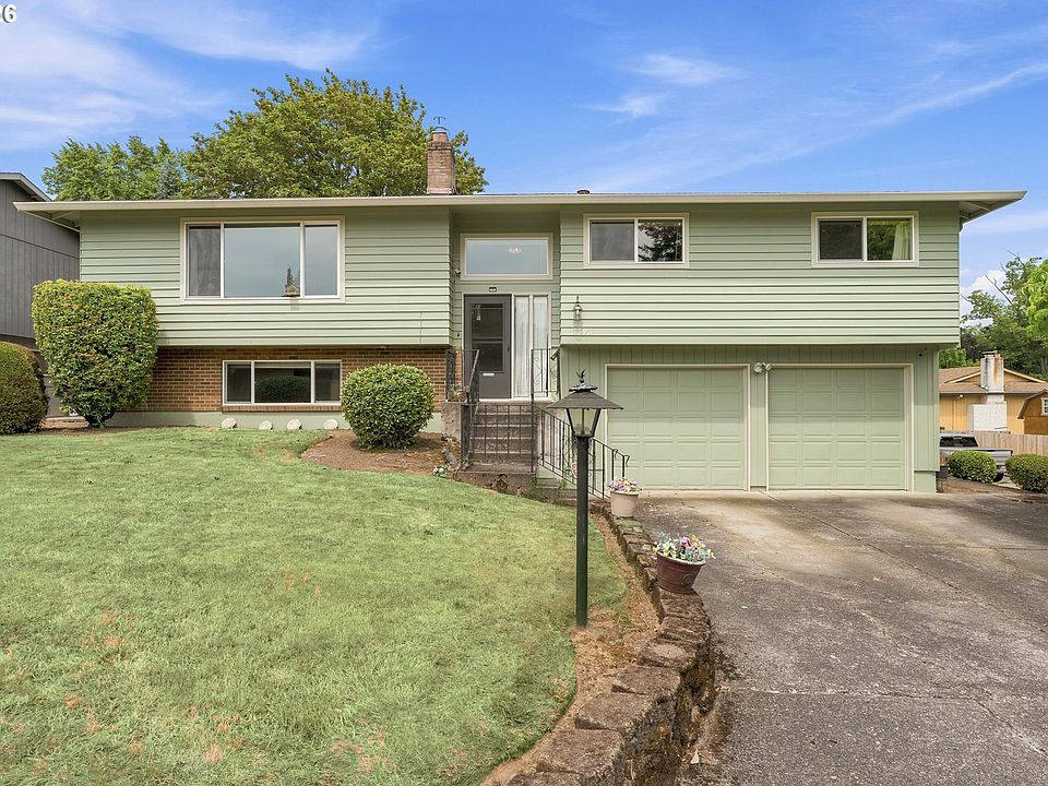 1st image of 3343 SE Deswell St