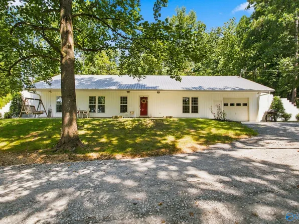 2688 Lawrence Cove Rd, Eva, AL 35621