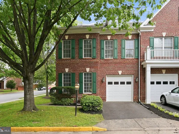 4331 Delegate Ct, Fairfax, VA 22030