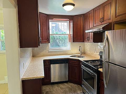 2nd image of 6452 Alderton St