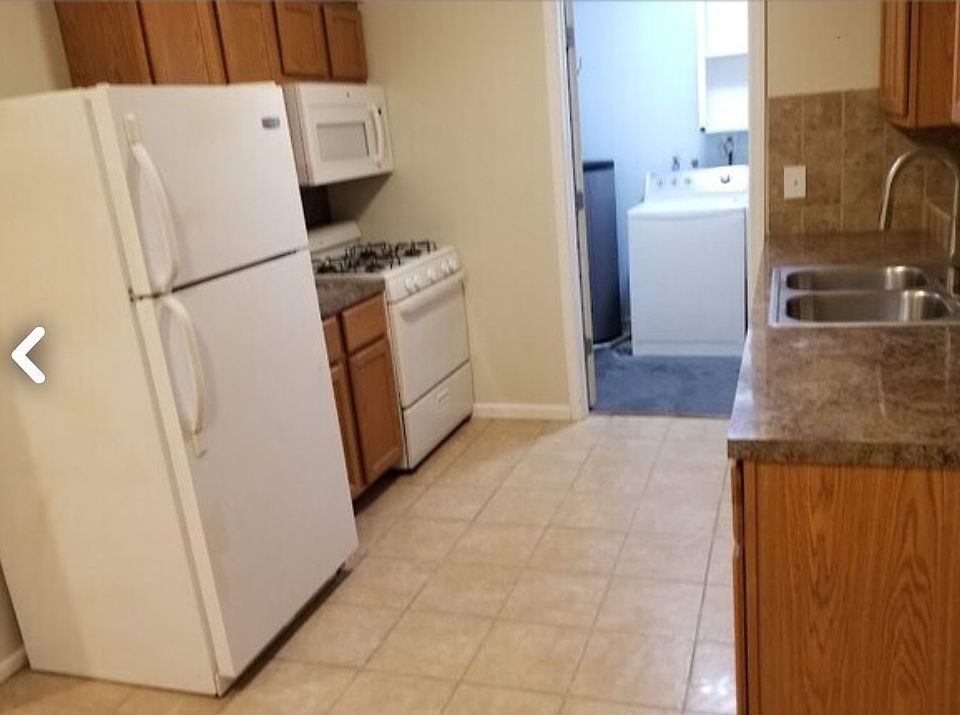 1st image of 1731-1733 32nd St SW