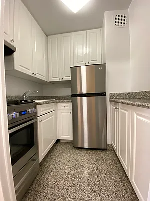 Rented by Bond New York | media 2