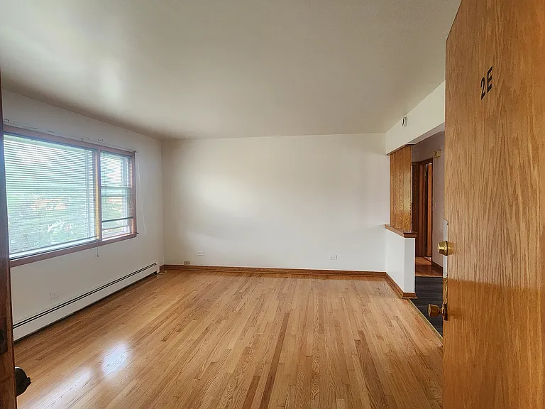 8926 N Wisner St #2 — Photo 3