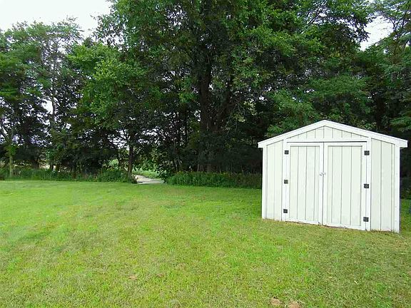 5th image of 109 Hidden Oaks Ln