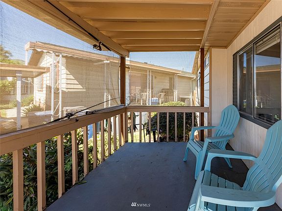 4th image of 530 Crawford Avenue #13