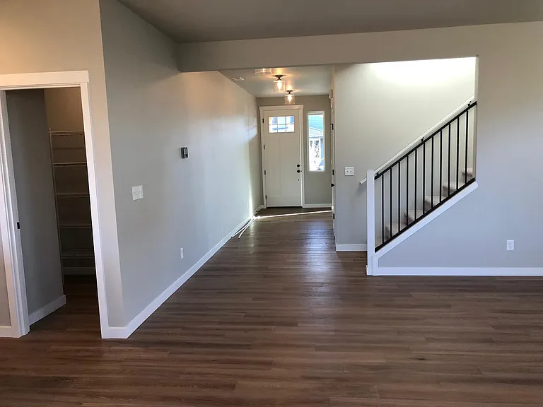 6019 42nd St NE — Photo 10
