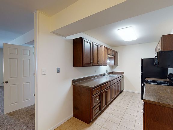 5th image of 312 Olive St #14085059