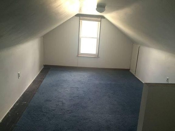 4th image of 1015 North Ave