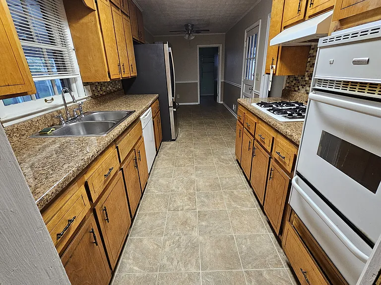 3460 Hickory Crest Dr NW — Photo 6